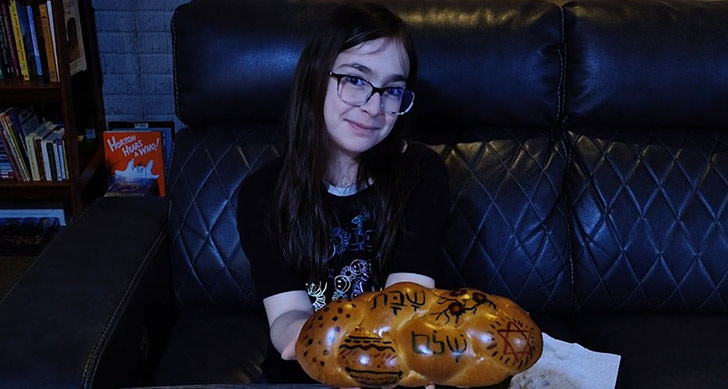 Paint a Challah with Emmy!